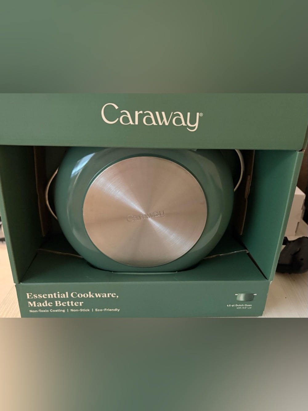 Caraway 6.5QT Dutch Oven with lid - Ceramic nonstick cookware - Sage green